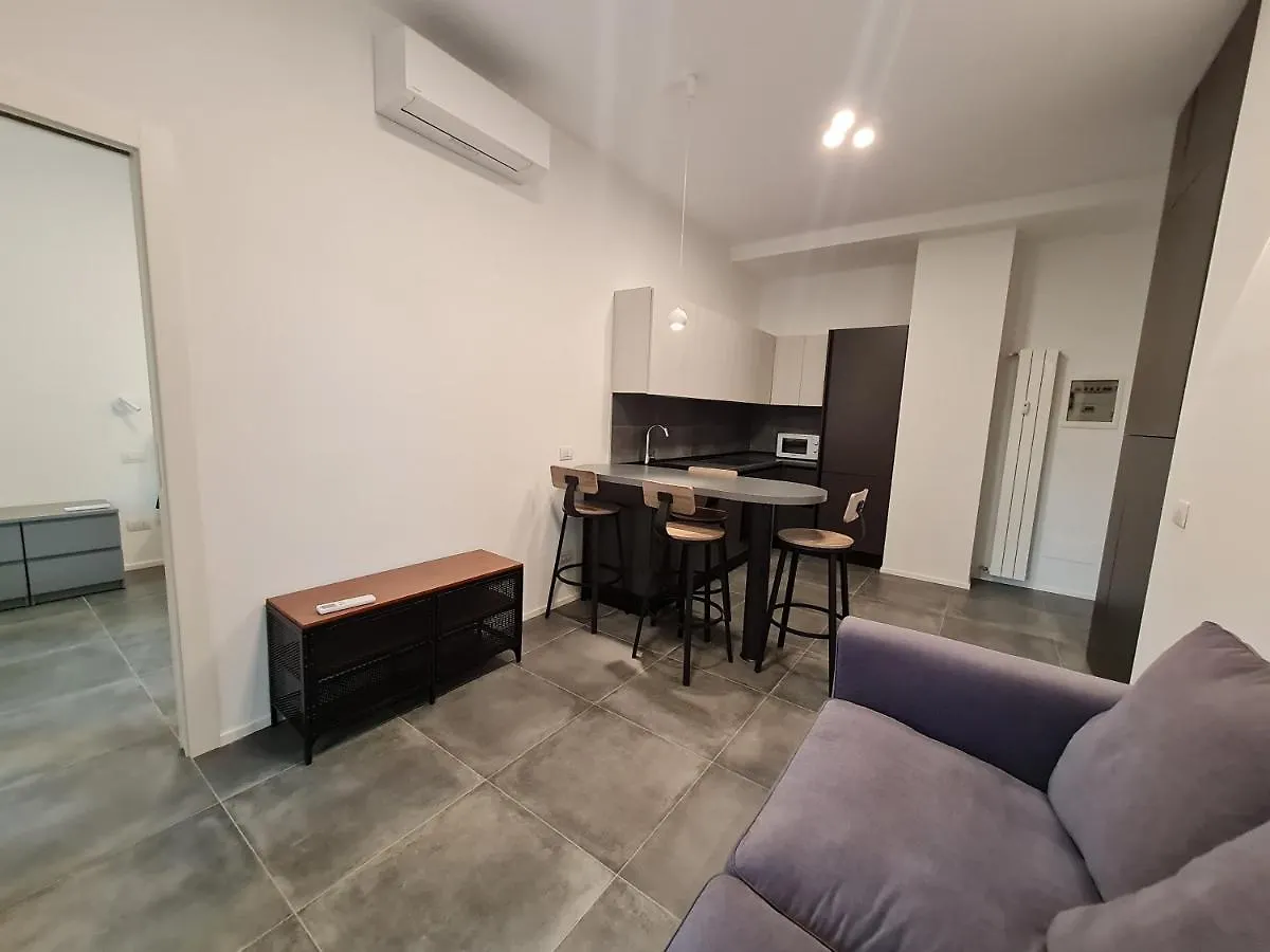 Porta Romana - Caldara Charme Apartment Milano 0*,  Italia